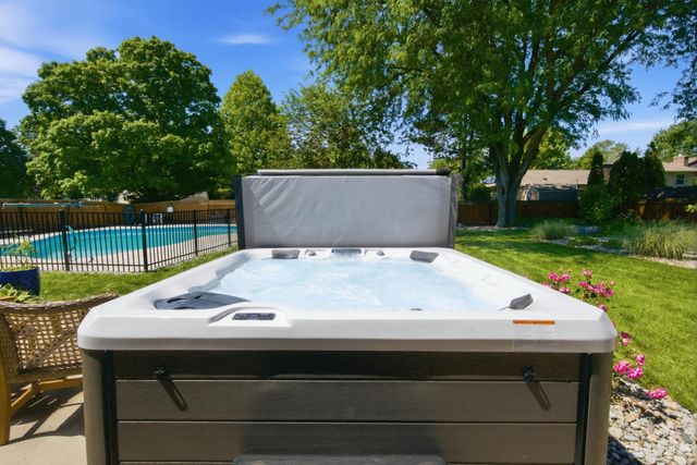 2042 Cortina Drive, Dayton, OH 45459