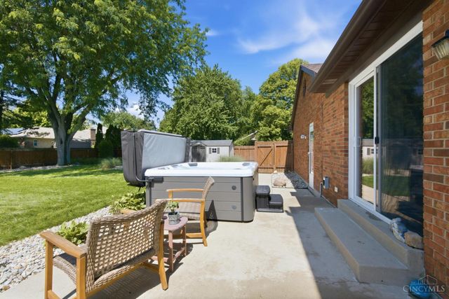 2042 Cortina Drive, Dayton, OH 45459