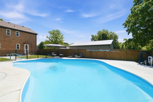 2042 Cortina Drive, Dayton, OH 45459