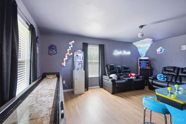 2042 Cortina Drive, Dayton, OH 45459