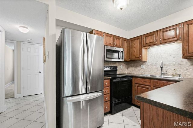 1333 Prospect Village Lane A, Ballwin, MO 63021