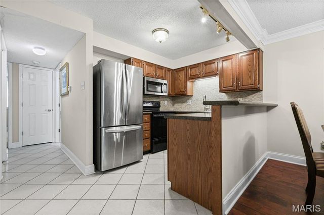 1333 Prospect Village Lane A, Ballwin, MO 63021
