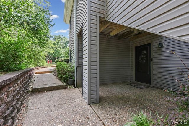 1333 Prospect Village Lane A, Ballwin, MO 63021