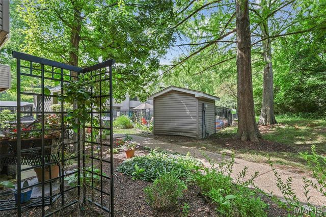 1333 Prospect Village Lane A, Ballwin, MO 63021
