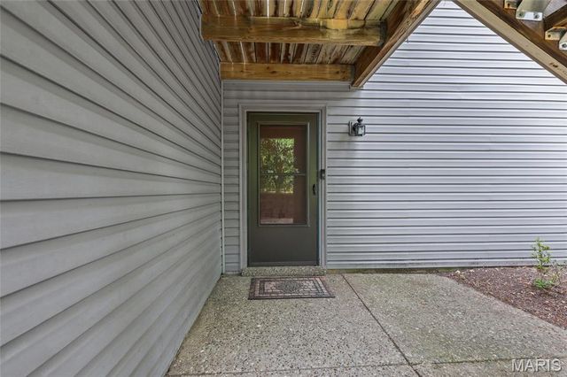 1333 Prospect Village Lane A, Ballwin, MO 63021