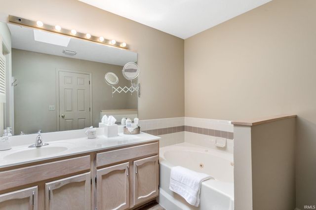 26641 Hampton Woods Drive, Elkhart, IN 46514