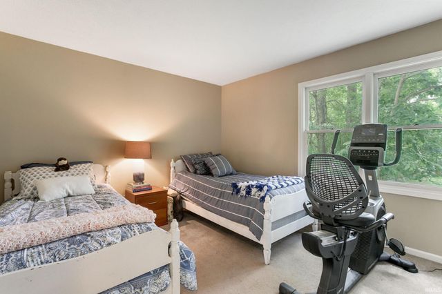 26641 Hampton Woods Drive, Elkhart, IN 46514