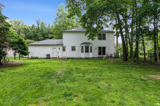 26641 Hampton Woods Drive, Elkhart, IN 46514