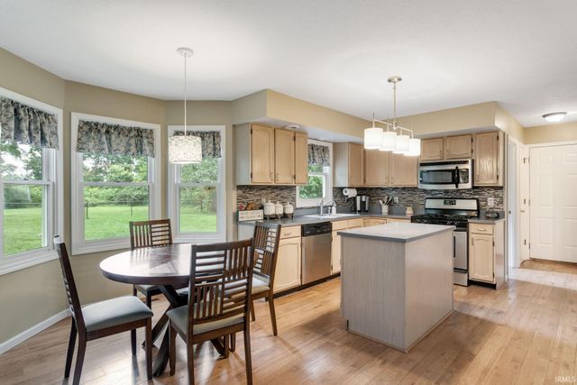 26641 Hampton Woods Drive, Elkhart, IN 46514