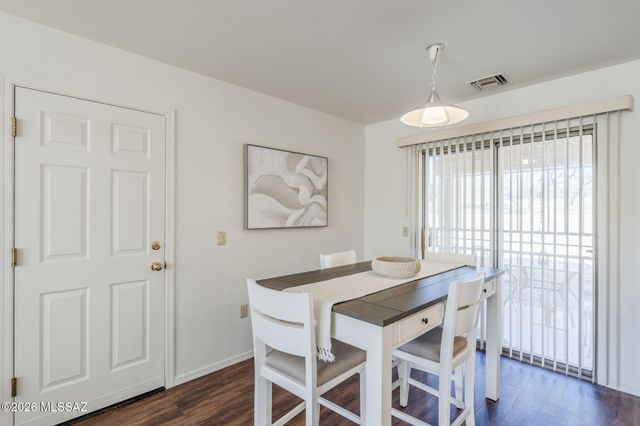 3732 S Paseo De Los Nardos, Green Valley, AZ 85614