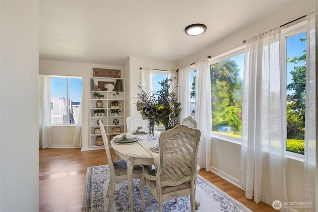 615 613 Lafayette Street, Steilacoom, WA 98388