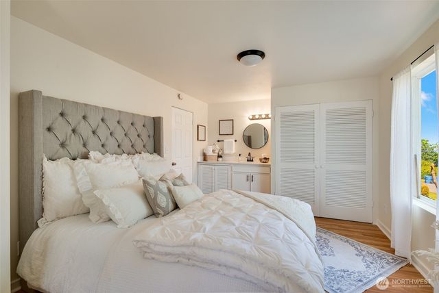 615 613 Lafayette Street, Steilacoom, WA 98388