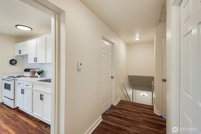 615 613 Lafayette Street, Steilacoom, WA 98388