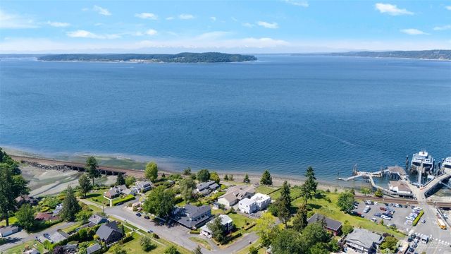 615 613 Lafayette Street, Steilacoom, WA 98388