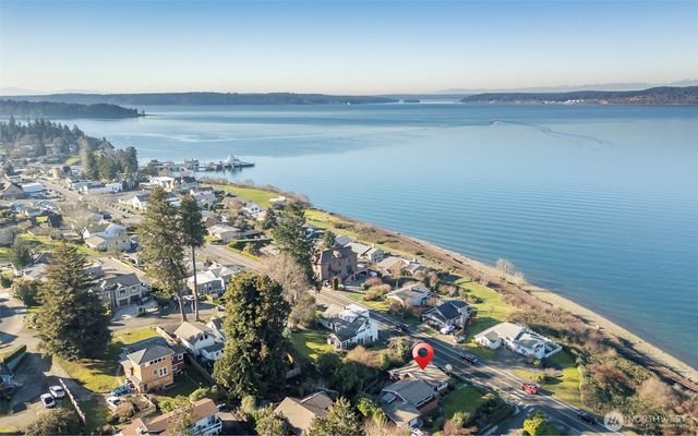 615 613 Lafayette Street, Steilacoom, WA 98388