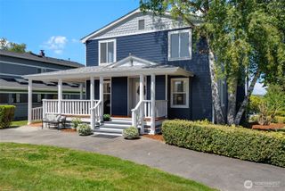615 613 Lafayette Street, Steilacoom, WA 98388