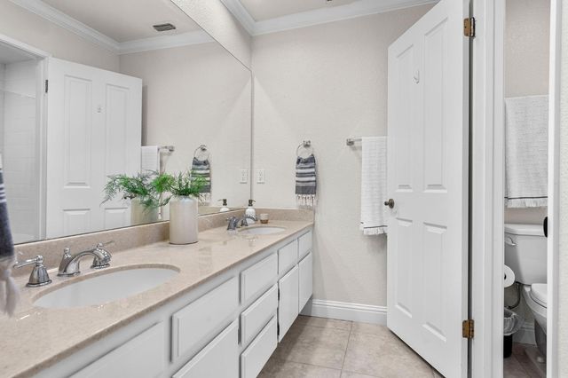 703 Dunbarton Cir, Sacramento, CA 95825