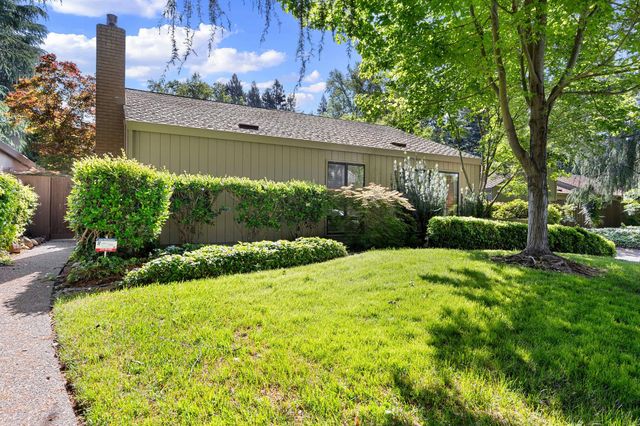 703 Dunbarton Cir, Sacramento, CA 95825