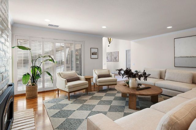 703 Dunbarton Cir, Sacramento, CA 95825