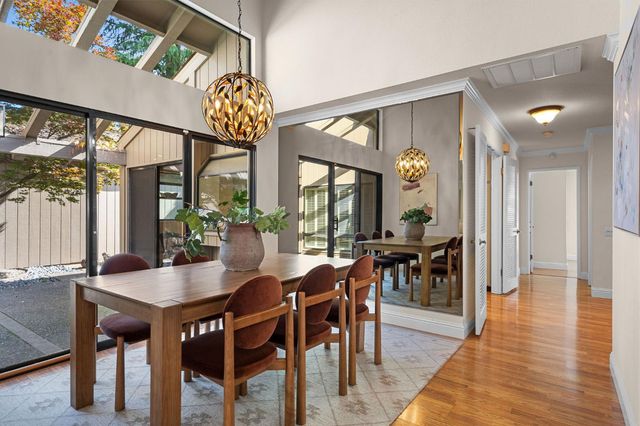 703 Dunbarton Cir, Sacramento, CA 95825