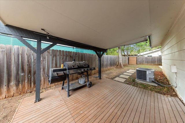 5108 Emerald Forest DR, Austin, TX 78745