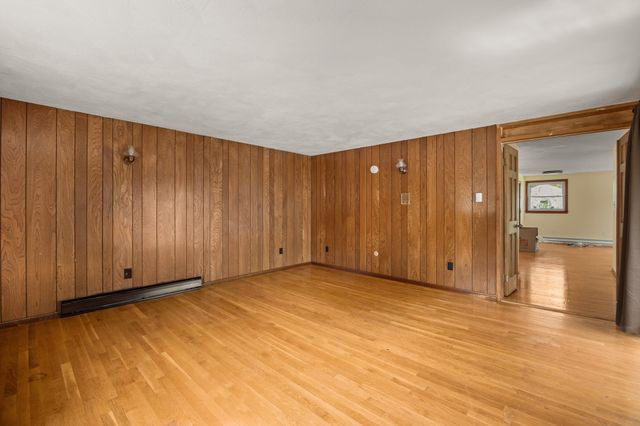 108 Welsford St, Brockton, MA 02302