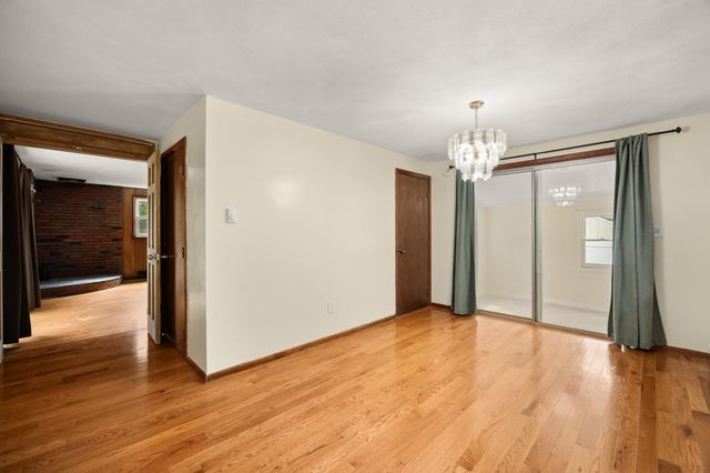 108 Welsford St, Brockton, MA 02302
