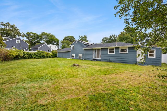 108 Welsford St, Brockton, MA 02302