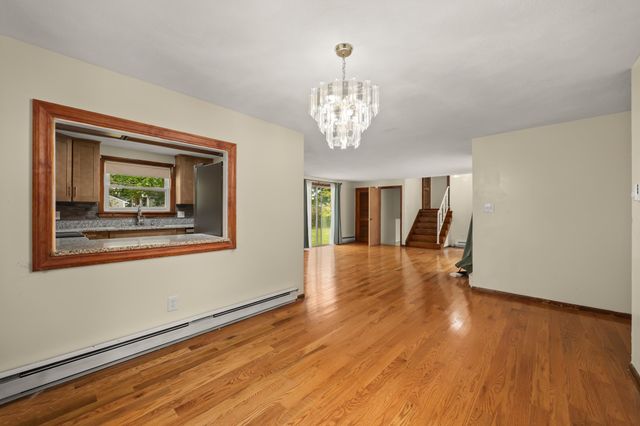 108 Welsford St, Brockton, MA 02302