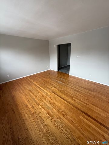 33 Allen Place, New Haven, CT 06512