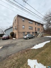 33 Allen Place, New Haven, CT 06512