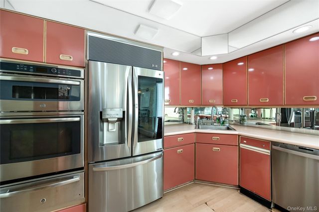 159 Avon Place, West Hempstead, NY 11552