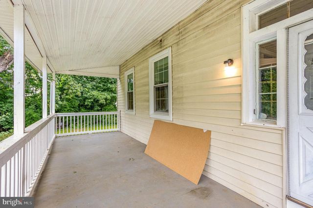 4033 CONOWINGO RD, Darlington, MD 21034