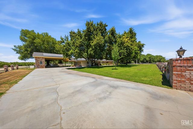5300 Shafter Road, Bakersfield, CA 93313