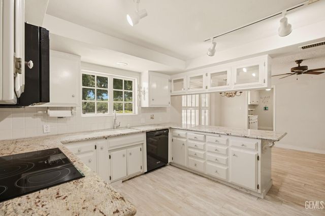 5300 Shafter Road, Bakersfield, CA 93313