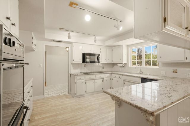 5300 Shafter Road, Bakersfield, CA 93313