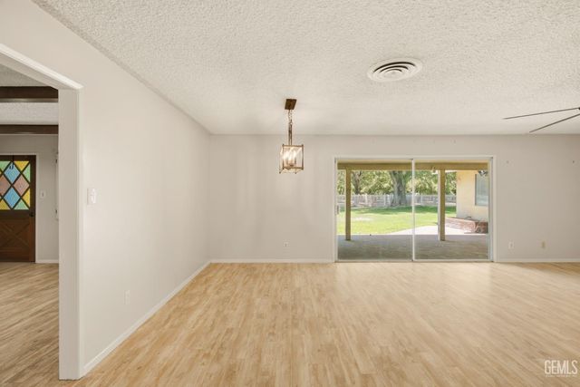 5300 Shafter Road, Bakersfield, CA 93313