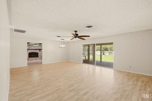 5300 Shafter Road, Bakersfield, CA 93313