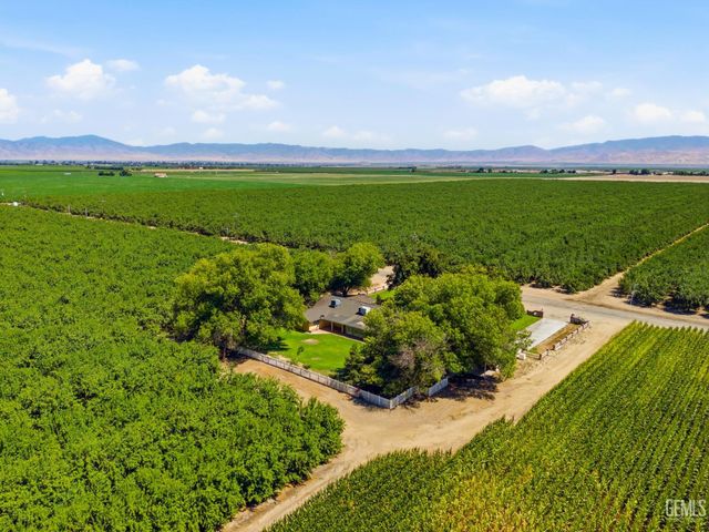 5300 Shafter Road, Bakersfield, CA 93313
