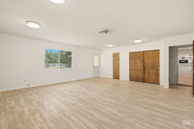 5300 Shafter Road, Bakersfield, CA 93313