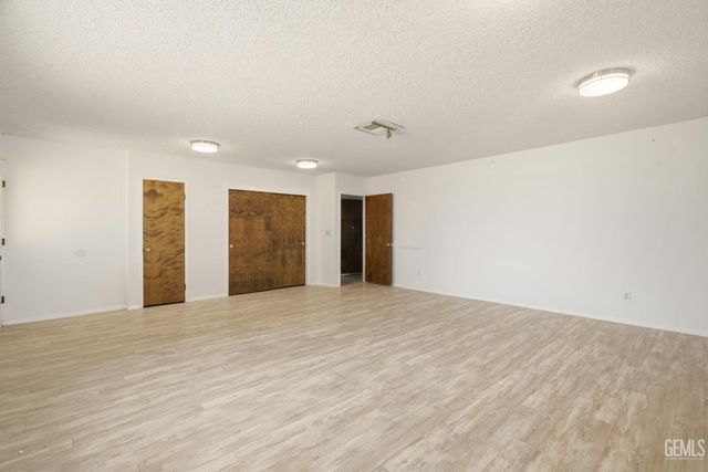 5300 Shafter Road, Bakersfield, CA 93313