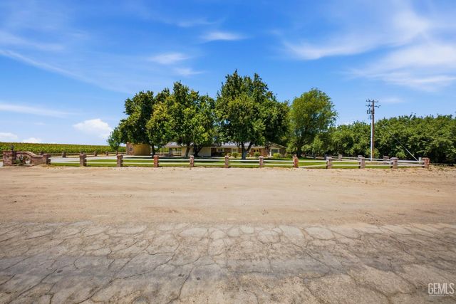 5300 Shafter Road, Bakersfield, CA 93313