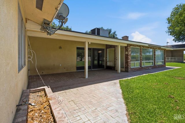 5300 Shafter Road, Bakersfield, CA 93313