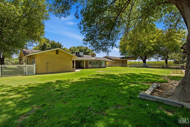 5300 Shafter Road, Bakersfield, CA 93313