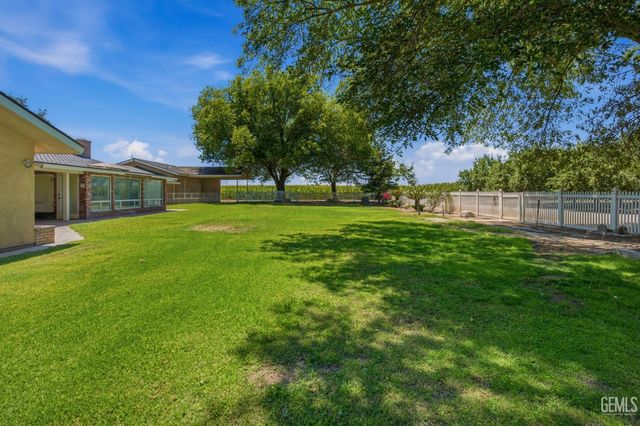 5300 Shafter Road, Bakersfield, CA 93313