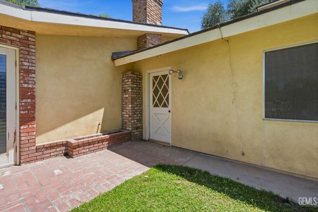 5300 Shafter Road, Bakersfield, CA 93313