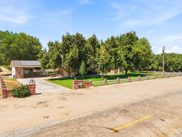 5300 Shafter Road, Bakersfield, CA 93313