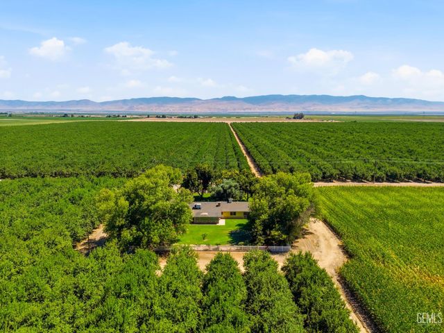 5300 Shafter Road, Bakersfield, CA 93313