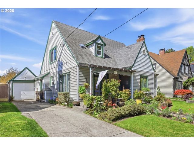 611 Se PEACOCK Ln, Portland, OR 97214