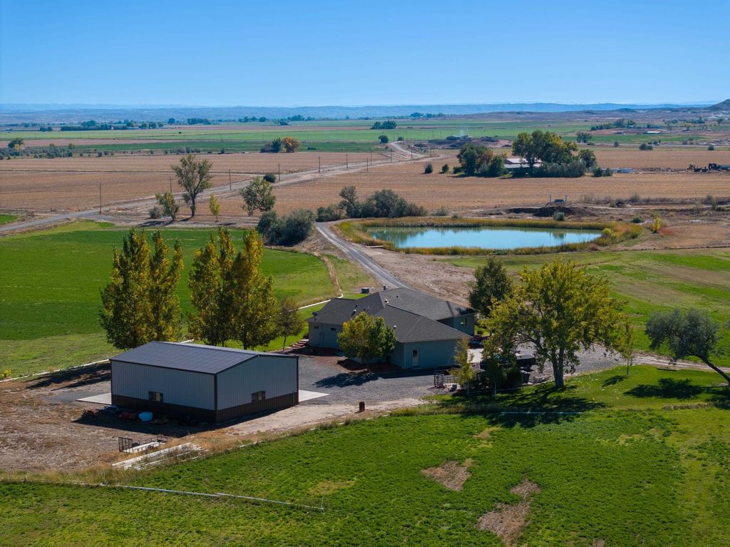 4924 Orchard Bench Rd, Basin, WY 82410